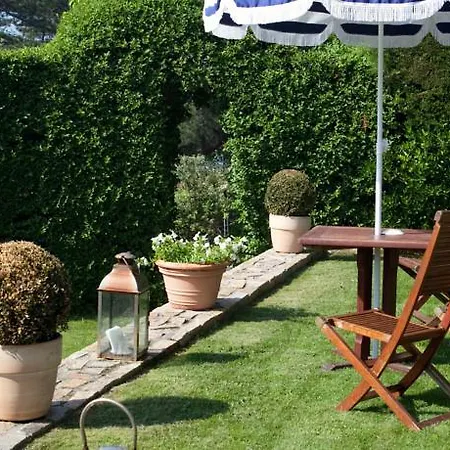 Hotel Manoir De Lan Kerellec 4*